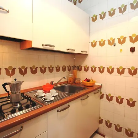 شقة Cozy With Shared Pool