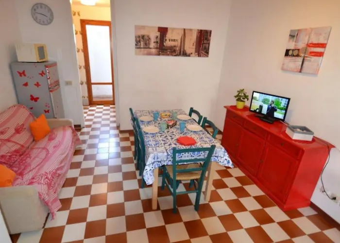 Cozy With Shared Pool Apartman Bibione